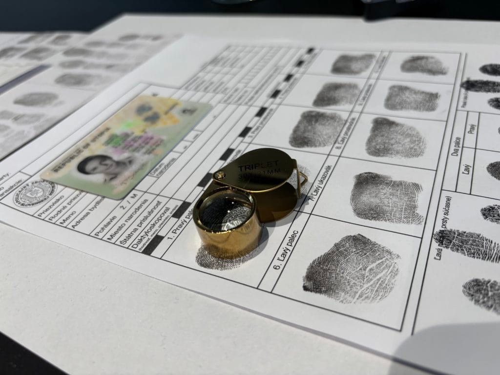 Latent Fingerprints & ABIS: Solving Crimes with Biometrics Latent Fingerprints & ABIS: Solving Crimes with Biometrics
