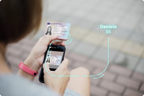 Innovatrics smartphone identity verification Innovatrics smartphone identity verification