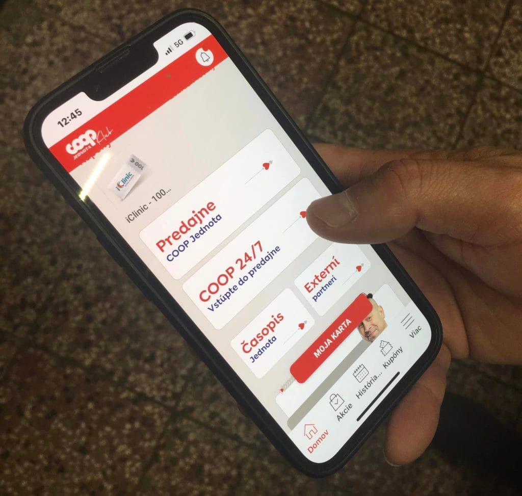First of a chain of 24/7 autonomous grocery stores, driven by biometrics, opens in Slovakia First of a chain of 24/7 autonomous grocery stores, driven by biometrics, opens in Slovakia